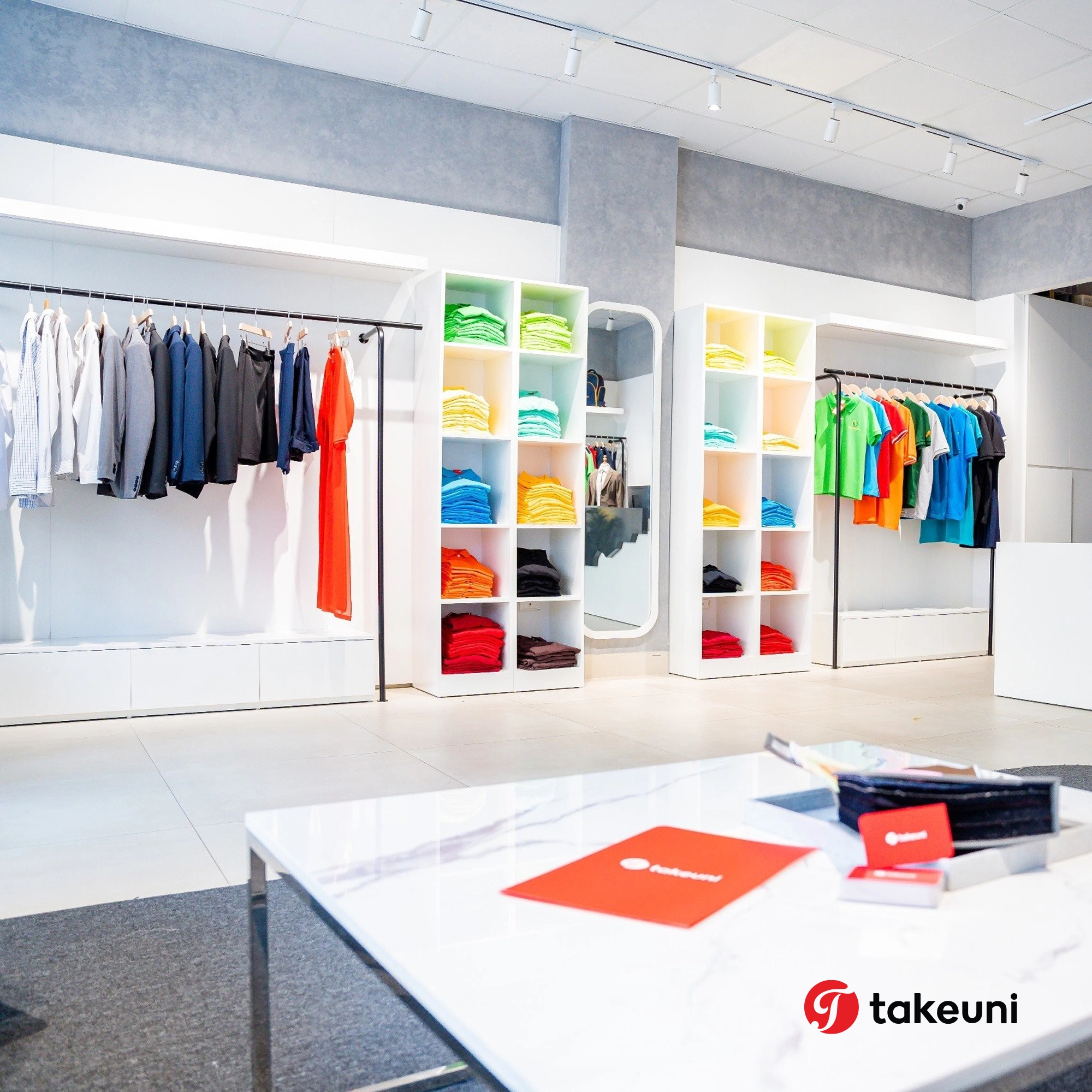 TAKEUNI SHOWROOM
