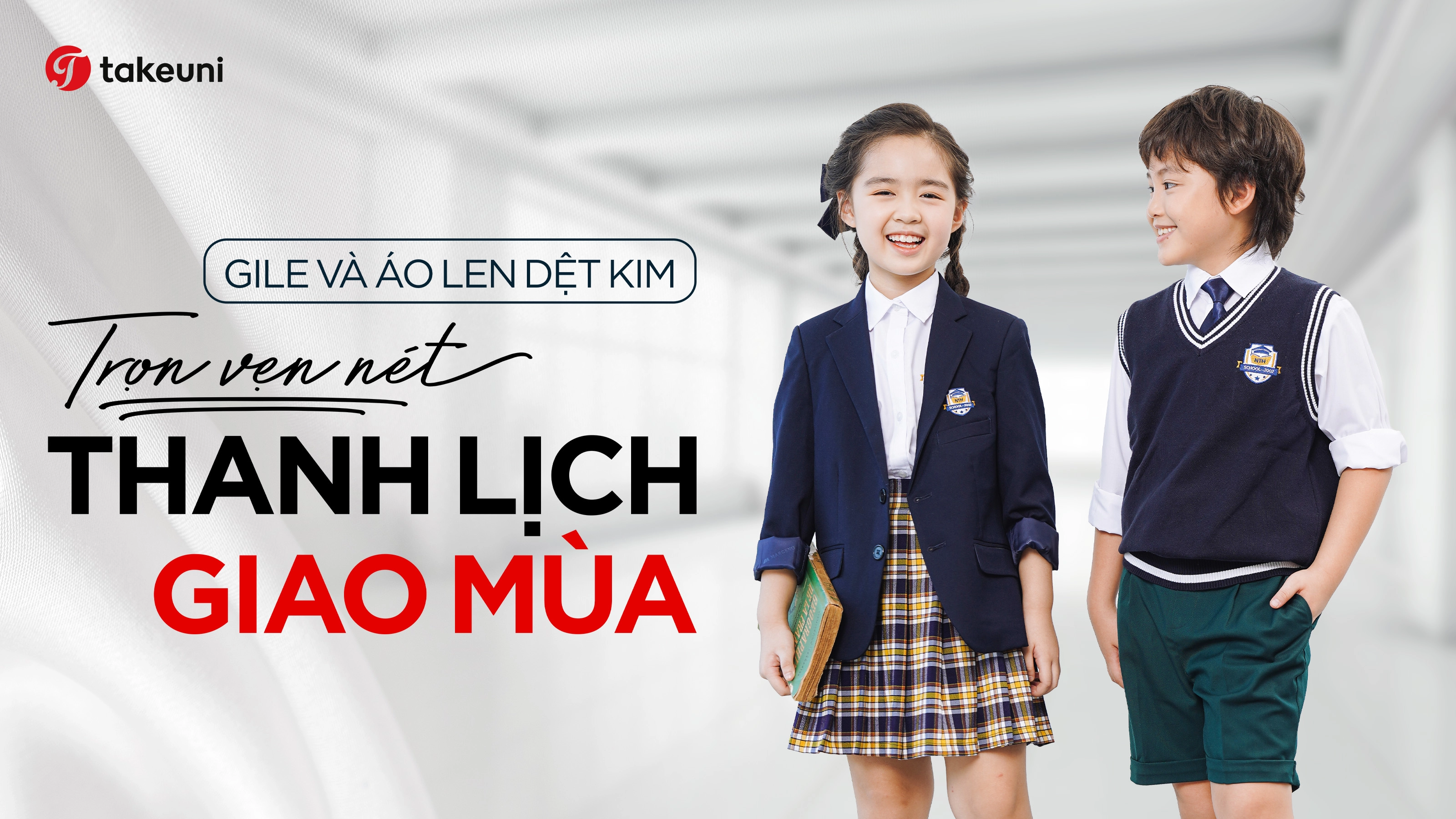 Bộ đôi áo gile len dệt kim và áo vest đồng phục tạo nên vẻ đẹp thanh lịch, linh hoạt cho học sinh trong thời tiết giao mùa.